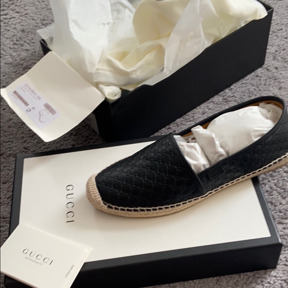 Gucci microguccissima flats